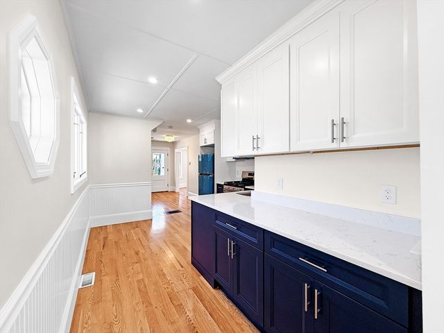 40 Archer St, Lynn, MA 01902
