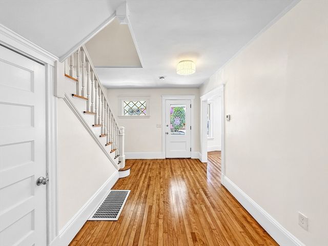 40 Archer St, Lynn, MA 01902
