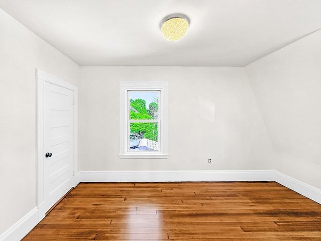 40 Archer St, Lynn, MA 01902