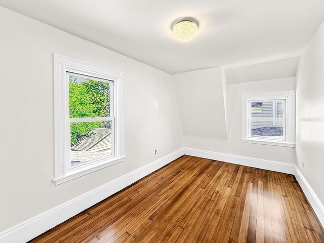 40 Archer St, Lynn, MA 01902