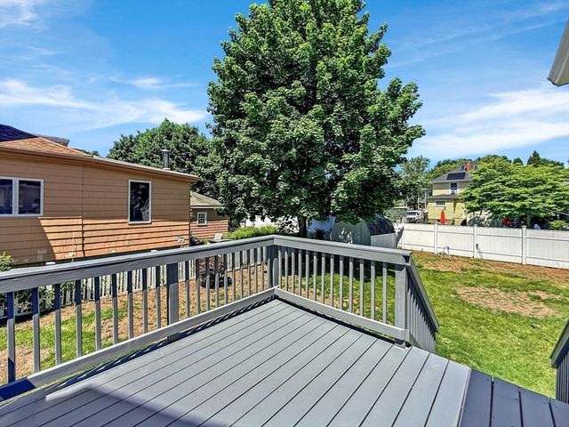 40 Archer St, Lynn, MA 01902