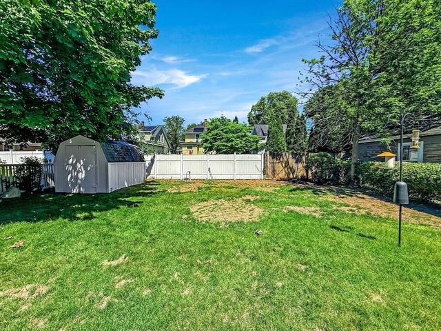 40 Archer St, Lynn, MA 01902