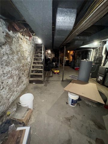 250 Park Rd, Ambridge, PA 15003