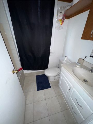 250 Park Rd, Ambridge, PA 15003