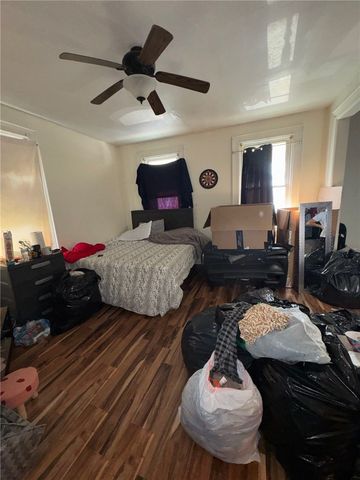 250 Park Rd, Ambridge, PA 15003