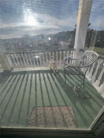 250 Park Rd, Ambridge, PA 15003