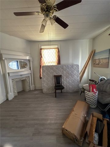 250 Park Rd, Ambridge, PA 15003