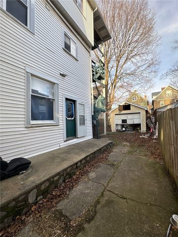 250 Park Rd, Ambridge, PA 15003