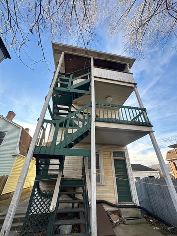 250 Park Rd, Ambridge, PA 15003