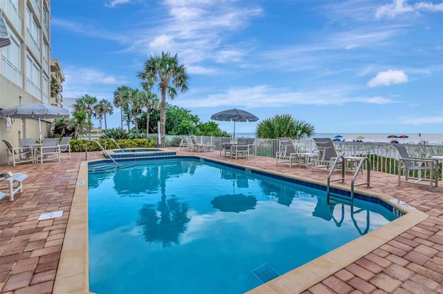 2 15TH AVENUE 303, Indian Rocks Beach, FL 33785