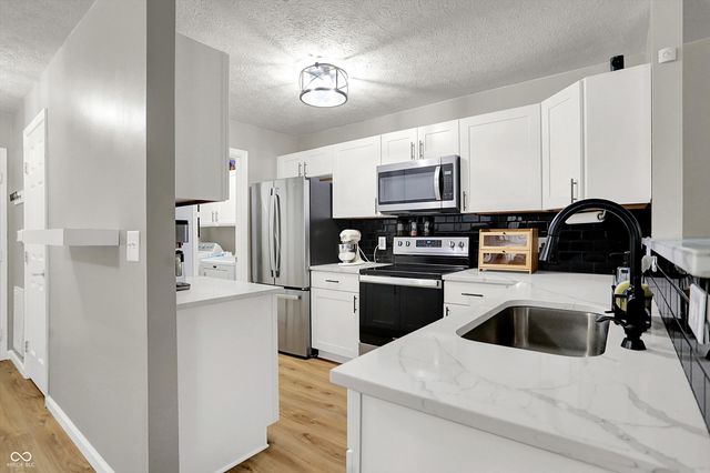 6510 Jade Stream Court 102, Indianapolis, IN 46237