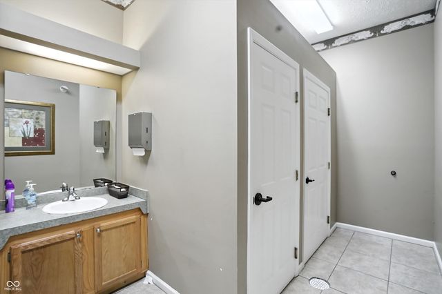 6510 Jade Stream Court 102, Indianapolis, IN 46237