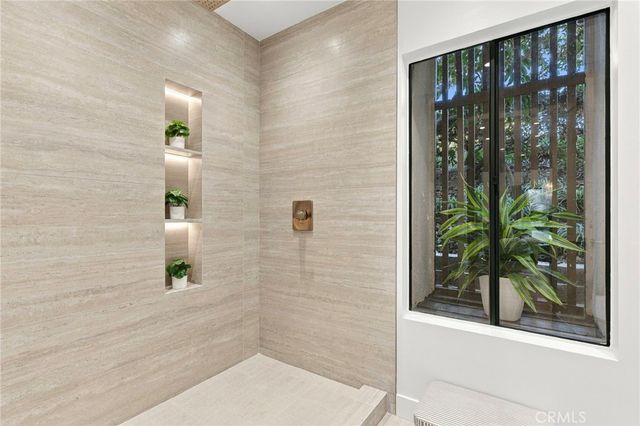 11 Palos 55, Irvine, CA 92612