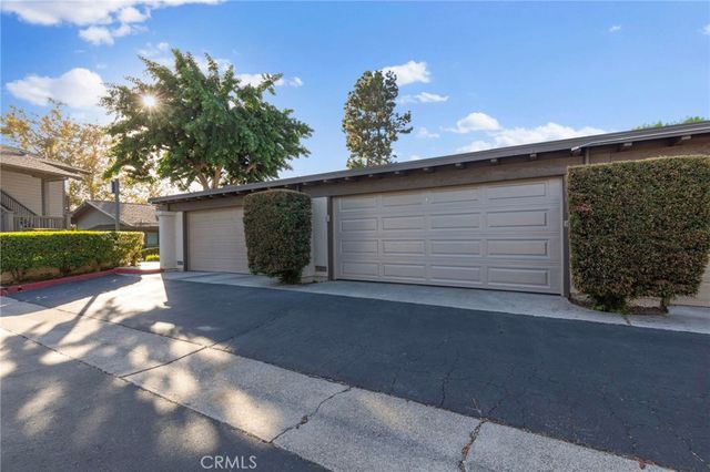 11 Palos 55, Irvine, CA 92612