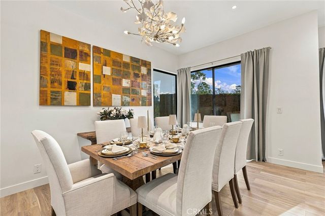 11 Palos 55, Irvine, CA 92612