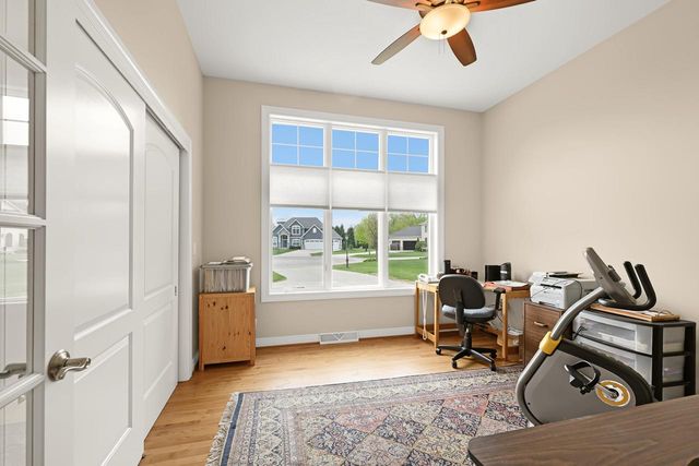 8622 Avian WAY, Franklin, WI 53132