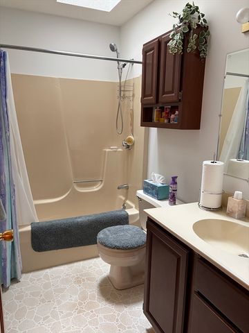 68 Gilrain Ter, Northampton, MA 01062