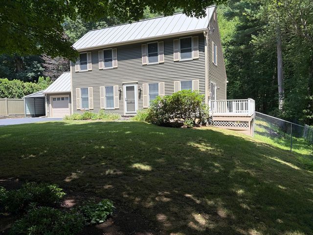 68 Gilrain Ter, Northampton, MA 01062