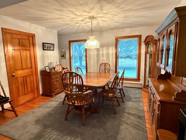 68 Gilrain Ter, Northampton, MA 01062