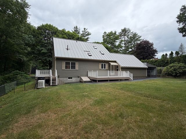 68 Gilrain Ter, Northampton, MA 01062