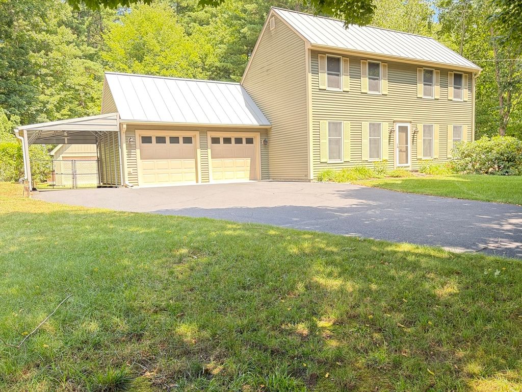 68 Gilrain Ter, Northampton, MA 01062