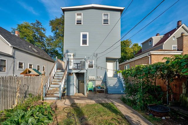3016 N Troy Street, Chicago, IL 60618
