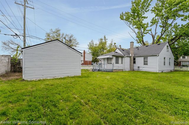 19800 Parkside Street, St. Clair Shores, MI 48080