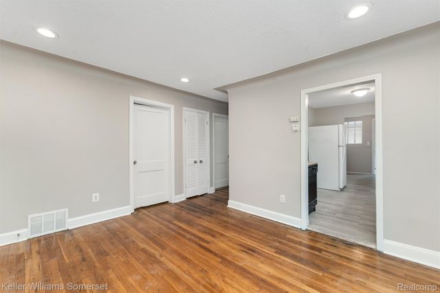 19800 Parkside Street, St. Clair Shores, MI 48080