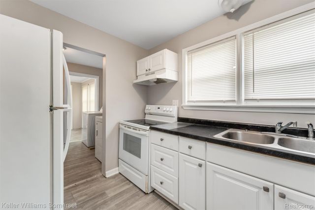 19800 Parkside Street, St. Clair Shores, MI 48080