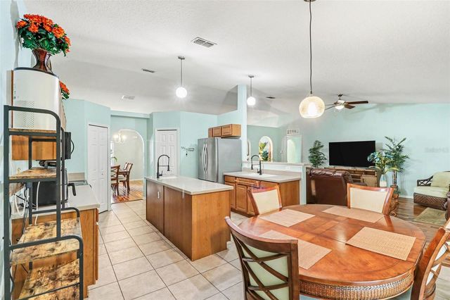 100 FESTIVE COURT, Chuluota, FL 32766