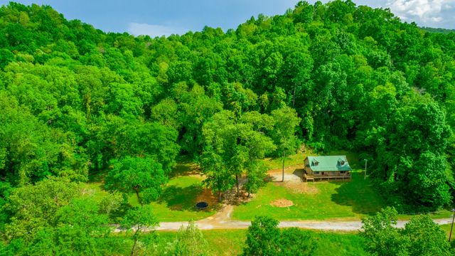 325 Evening Shadow Lane, Whitwell, TN 37397