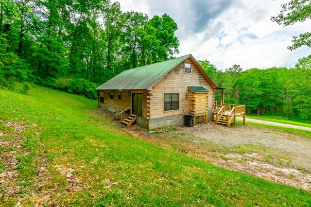 325 Evening Shadow Lane, Whitwell, TN 37397