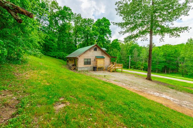 325 Evening Shadow Lane, Whitwell, TN 37397