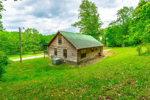 325 Evening Shadow Lane, Whitwell, TN 37397