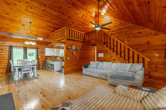 325 Evening Shadow Lane, Whitwell, TN 37397