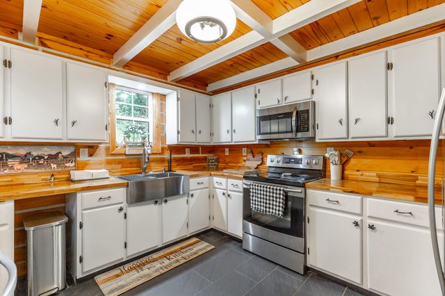 325 Evening Shadow Lane, Whitwell, TN 37397