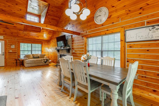 325 Evening Shadow Lane, Whitwell, TN 37397