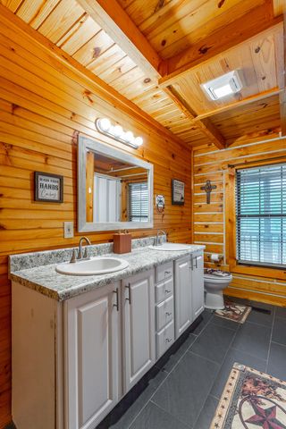 325 Evening Shadow Lane, Whitwell, TN 37397