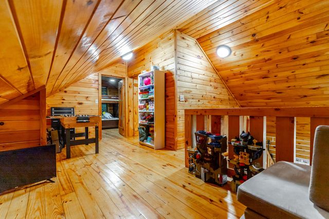 325 Evening Shadow Lane, Whitwell, TN 37397