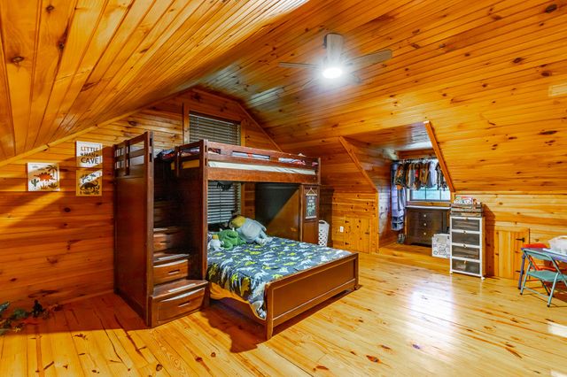 325 Evening Shadow Lane, Whitwell, TN 37397