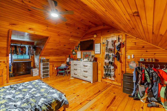 325 Evening Shadow Lane, Whitwell, TN 37397