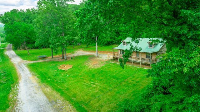 325 Evening Shadow Lane, Whitwell, TN 37397