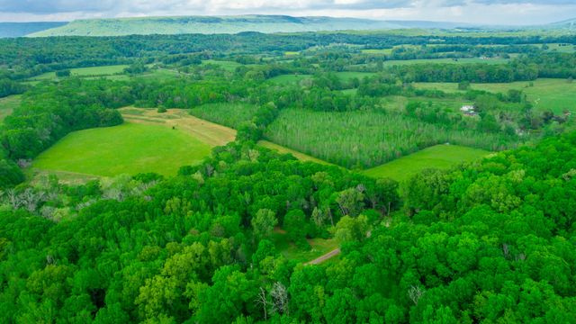 325 Evening Shadow Lane, Whitwell, TN 37397
