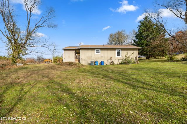 3473 Russellwood Drive, Rockford, TN 37853