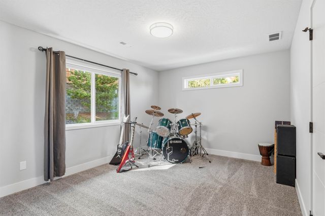 6602 S Springview St St, Spokane, WA 99224