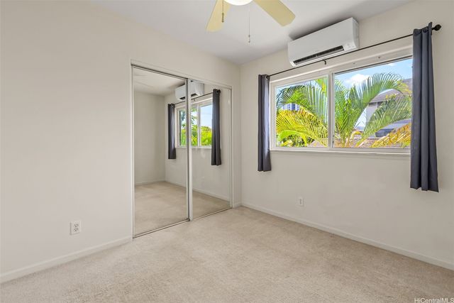 915 Mccully Street A, Honolulu, HI 96826