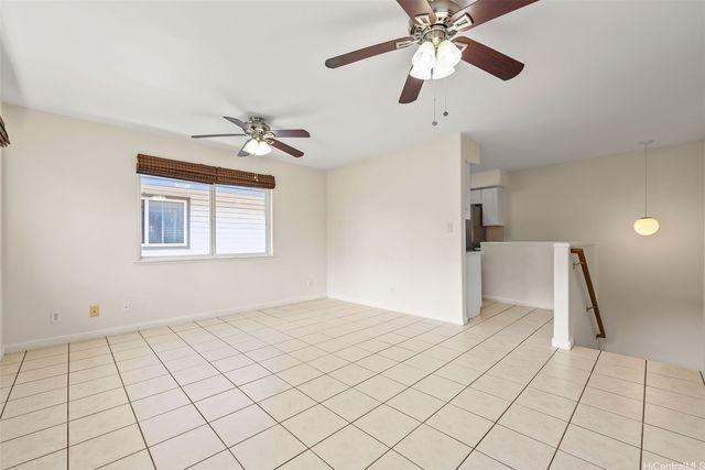 915 Mccully Street A, Honolulu, HI 96826