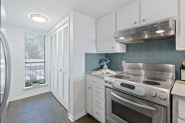 1101 Hollow Creek DR 2203, Austin, TX 78704