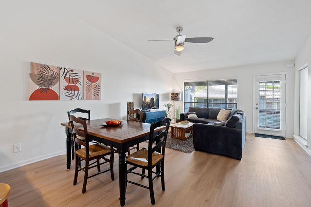 1101 Hollow Creek DR 2203, Austin, TX 78704