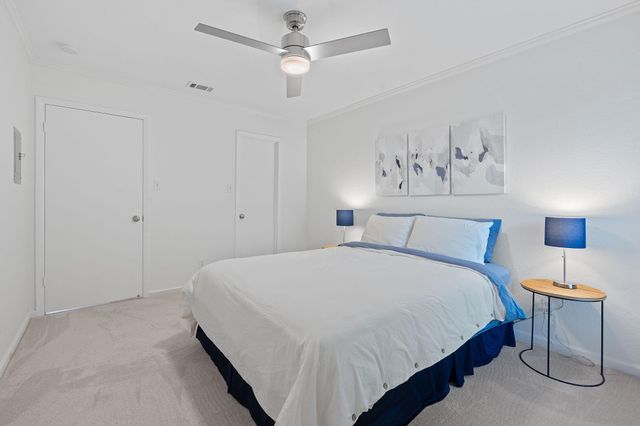 1101 Hollow Creek DR 2203, Austin, TX 78704